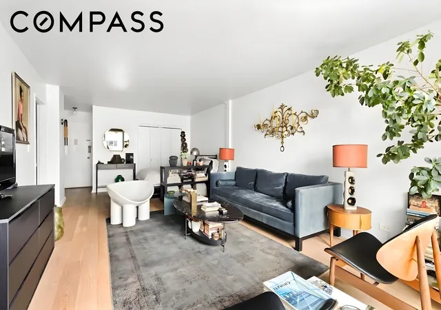 2nd image of 101 W 12Th St #15P, New York, NY 10011 | MLS# RLS20082824