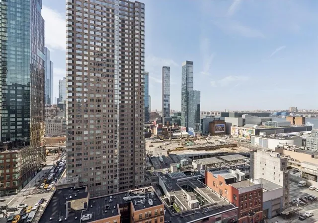 House for sale at 500 W 43rd Street #21-B, New York City, NY 10036 | MLS# RLS20082827 | Listing updated on 2026-08-04