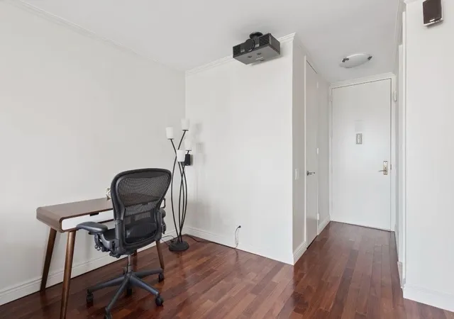 Photo 3 of House for sale at 500 W 43rd Street #21-B, New York City, NY 10036 | MLS# RLS20082827 | Listing updated on 2026-08-04