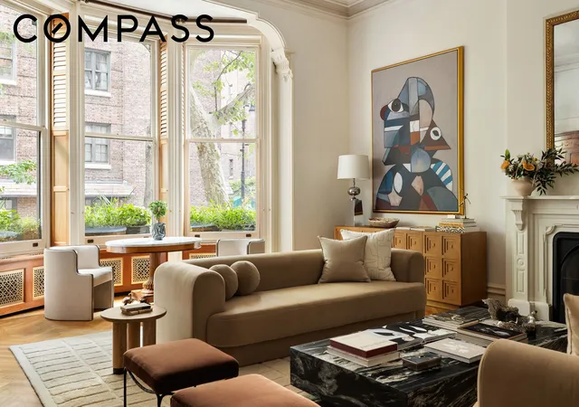 Photo 3 of Single family home for sale at 25 Grace Ct, New York City, NY 11201 | MLS# RLS20082893 | Listing updated on 2026-07-23