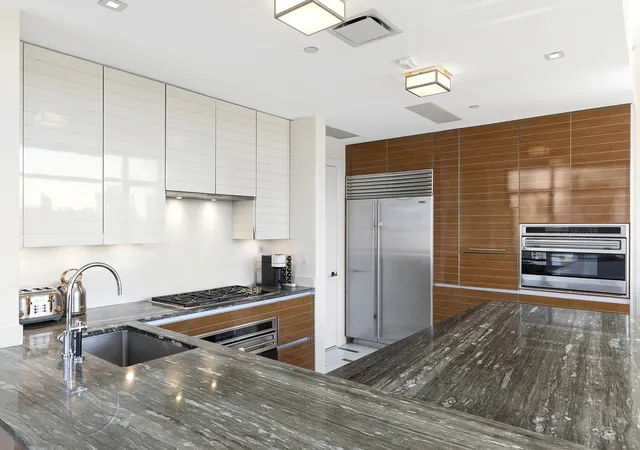 Photo 4 of House for sale at 170 E End Ave #16A, New York, NY 10128 | MLS# RLS20082915 | Listing updated on 2026-07-12