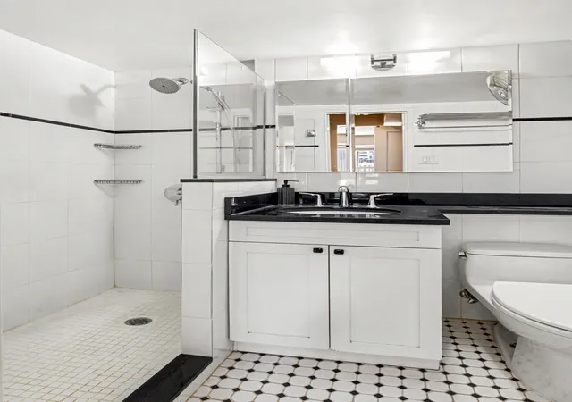5th image of 153 E 57Th St #15G, New York City, NY 10022 | MLS# RLS20082924