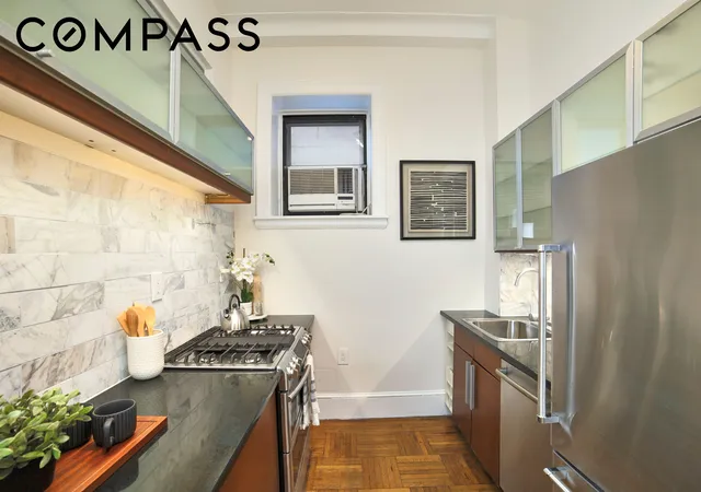 Homes for sale in New York City, NY | 176 W 87Th St #MD, New York City, NY 10024 | MLS# RLS20082965