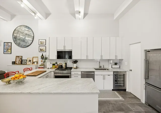Photo 3 of Single family home for sale at 310 E 46th Street #4E, New York, NY 10017 | MLS# RLS20083048 | Listing updated on 2026-06-30