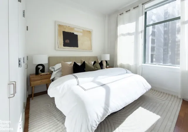 Listing Photo 4 - Condo for sale in building located at 120 Greenwich St, New York City, NY 10006 - Unit #11D