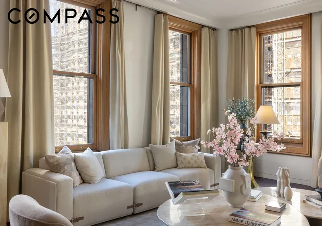 4th image of 170 5Th Ave, New York City, NY 10010