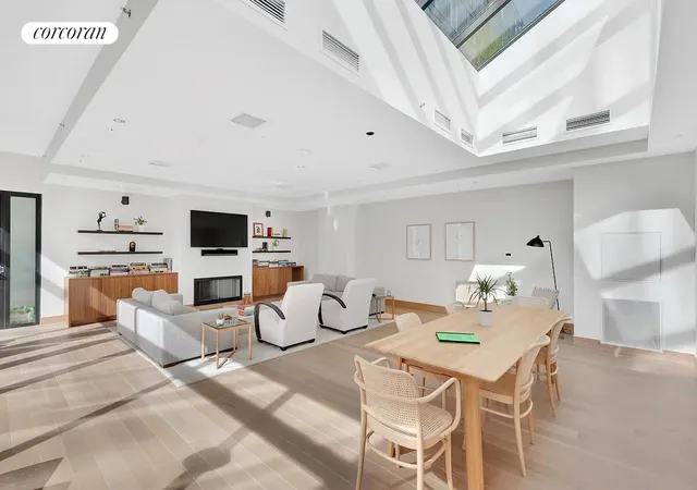 Photo 4 of House for sale at 21-30 44th Drive #4E, Long Island City, NY 11101 | MLS# RLS20083363 | Listing updated on 2026-06-03