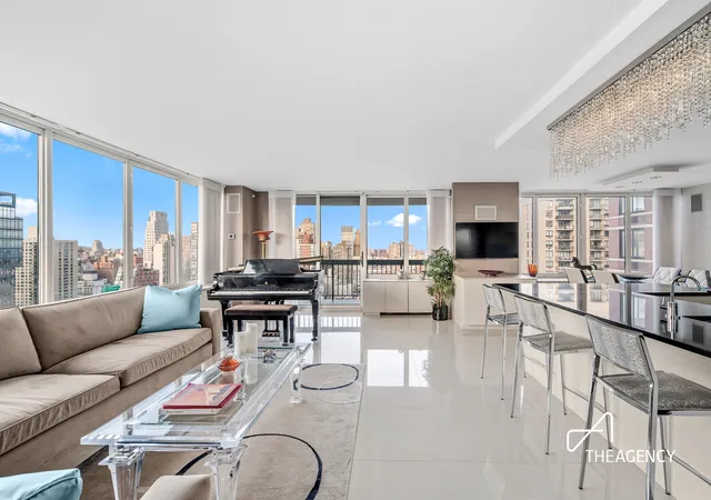 2nd image of 422 E 72Nd St, New York City, NY 10021