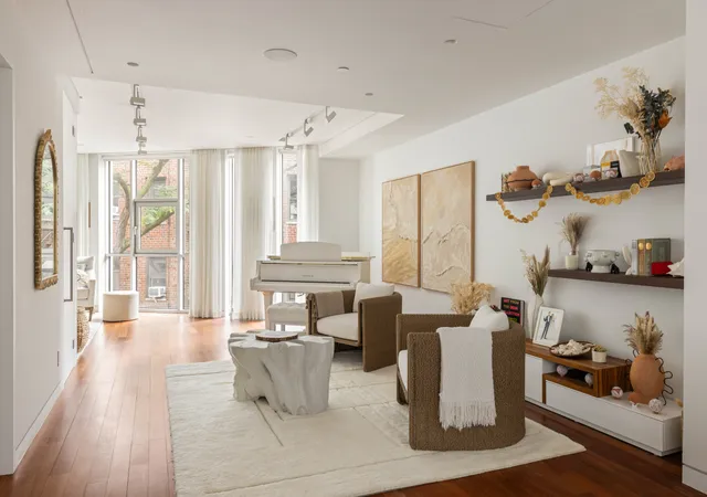 Photo 2 of Single family home for sale at 9 Minetta St, New York City, NY 10012 | MLS# RLS20083416 | Listing updated on 2026-06-04