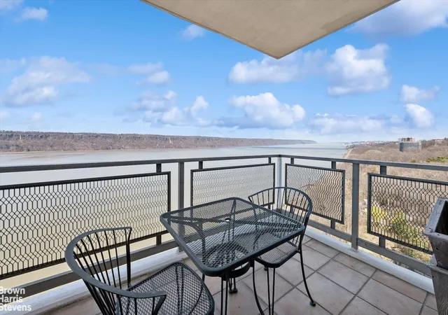 4th image of 2621 Palisade Ave, New York, NY 10463