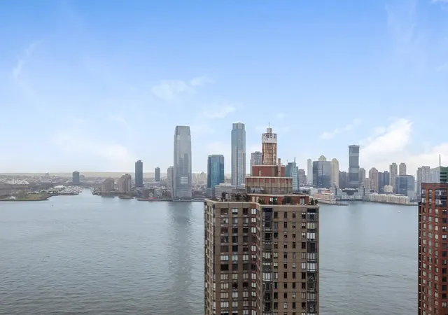 Photo 3 of House for sale at 200 Rector Pl #31C, New York City, NY 10280 | MLS# RLS20083763 | Listing updated on 2026-07-30