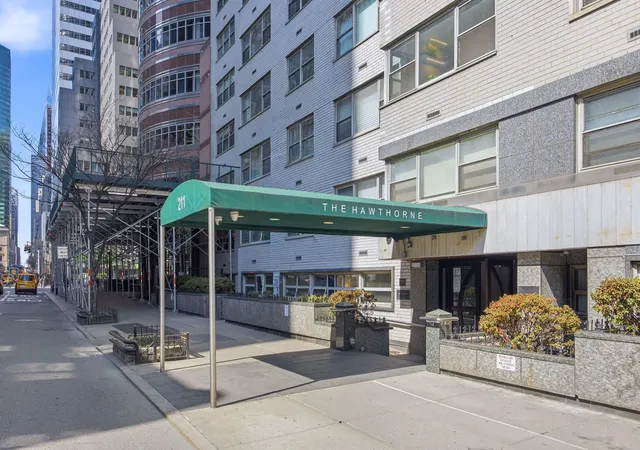 Homes for sale in New York City, NY | 211 E 53rd St #4K, New York City, NY 10022 | MLS# RLS20083769