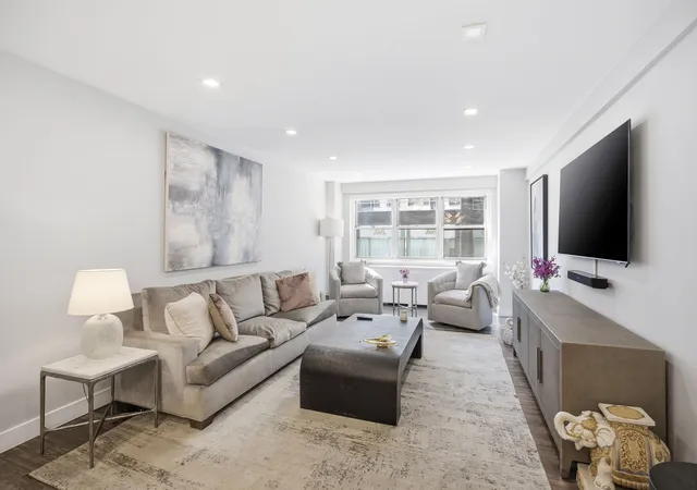 Homes for sale in New York City, NY | 211 E 53Rd St #4K, New York City, NY 10022 | MLS# RLS20083769