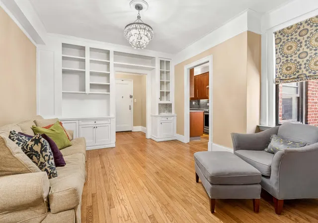Photo 2 of Condo for sale at 150 E 93rd Street #4-D, New York, NY 10128 | MLS# RLS20083888 | Listing updated on 2026-07-26