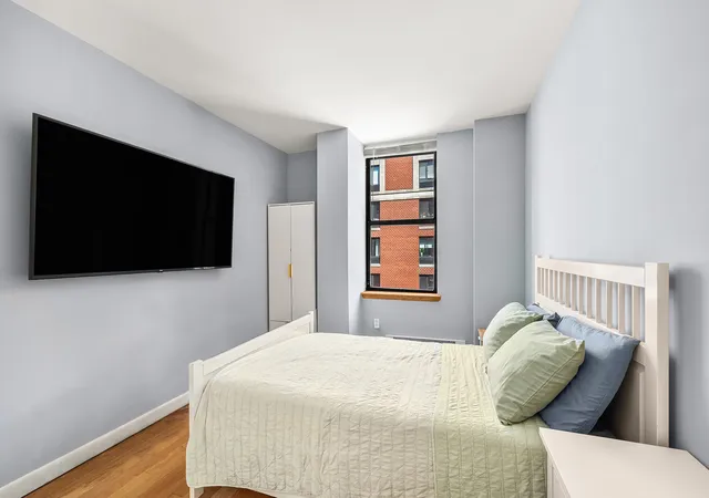 Photo 3 of House for sale at 21 S End Ave #631, New York City, NY 10280 | MLS# RLS20083927 | Listing updated on 2026-05-06