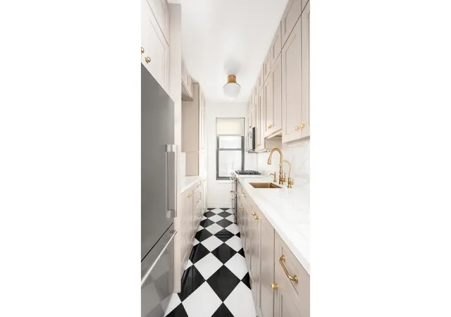 Photo 3 of Sale Pending at 330 E 79th Street #6D, New York, NY 10075 | MLS# RLS20083949 | Listing updated on 2026-05-09