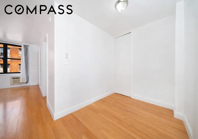 Photo 3 of House for sale at 1270 E 51st Street #6M, Brooklyn, NY 11234 | MLS# RLS20084707 | Listing updated on 2026-08-02