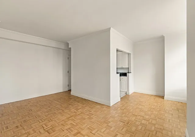 3rd image of 404 E 76Th St #10D, New York City, NY 10021 | MLS# RLS20084888