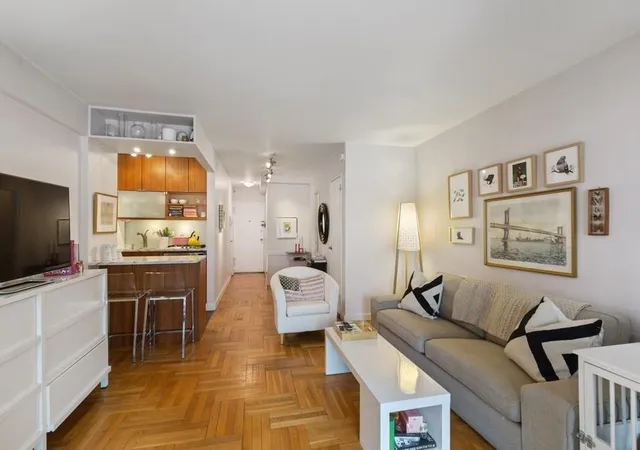 Photo 2 of Sale Pending at 420 E 55th Street #11-U, New York City, NY 10022 | MLS# RLS20084943 | Listing updated on 2026-07-29