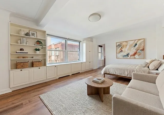 1st image of 70 Remsen St #9E, New York City, NY 11201 | MLS# RLS20084958
