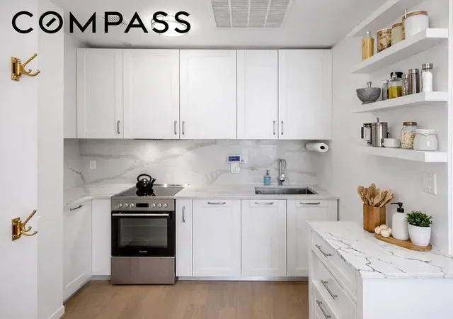 Photo 3 of Condo for sale at 21 19 46th Avenue #1, Long Island City, NY 11101 | MLS# RLS20084971 | Listing updated on 2026-09-01