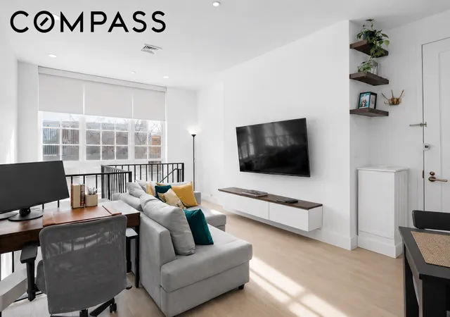 Photo 4 of House for sale at 21-19 46th Avenue #1, Long Island City, NY 11101 | MLS# RLS20084971 | Listing updated on 2026-09-01