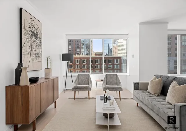 2nd image of 212 Warren St, New York City, NY 10282