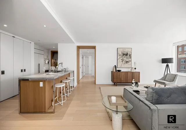 5th image of 212 Warren St, New York City, NY 10282