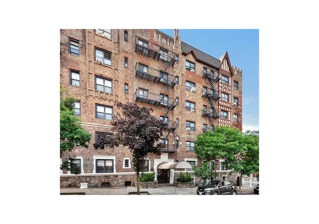 15th image of 130 Bay Ridge Pkwy #6C, Brooklyn, NY 11209 | MLS# RLS20085021