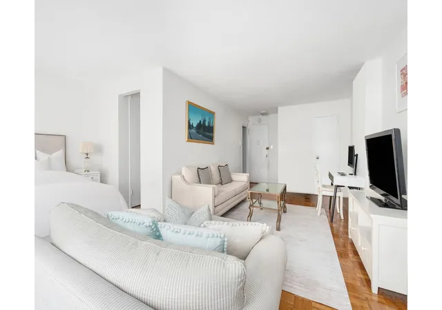 Homes for sale in New York City, NY | 520 E 81St St #4D, New York City, NY 10028 | MLS# RLS20085037