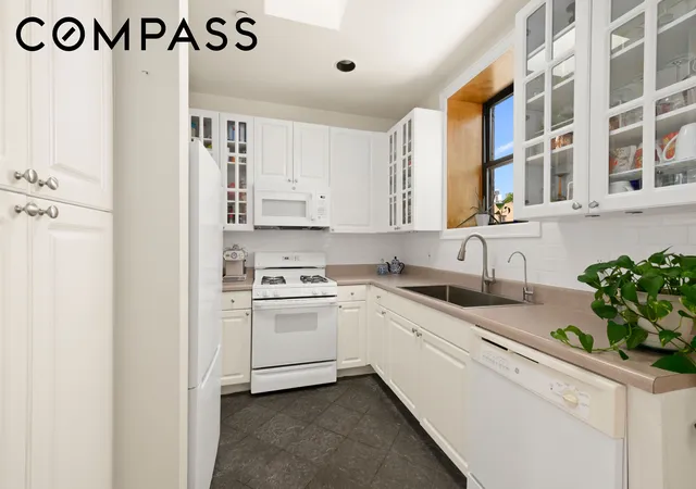 Photo 4 of Sale Pending at 370 St Nicholas Ave #PH5B, New York City, NY 10027 | MLS# RLS20084902 | Listing updated on 2026-07-16