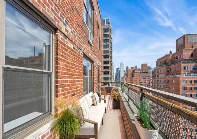 Photo 2 of Sale Pending at 330 3rd Avenue #16C, New York City, NY 10010 | MLS# RLS20085115 | Listing updated on 2026-08-29