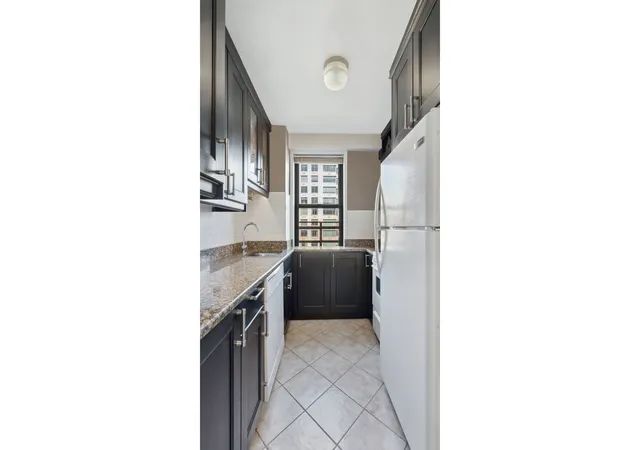 Photo 5 of Sale Pending at 330 3rd Avenue #16C, New York City, NY 10010 | MLS# RLS20085115 | Listing updated on 2026-08-29