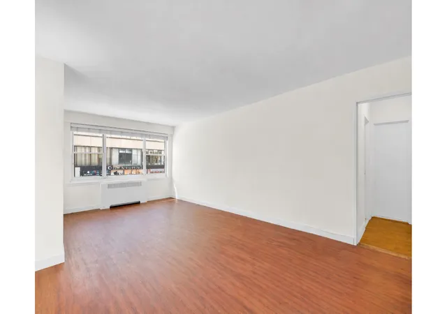 Photo 2 of Condo for sale at 150 E 61st Street #2D, New York, NY 10065 | MLS# RLS20085121 | Listing updated on 2026-05-05