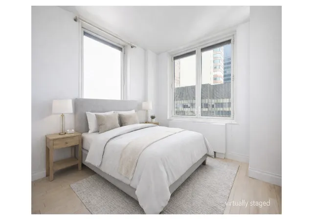 2nd image of 212 E 47Th St, New York City, NY 10017