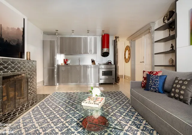 Photo 3 of Condo for sale at 40 Remsen St #1, New York City, NY 11201 | MLS# RLS20085230 | Listing updated on 2026-08-02
