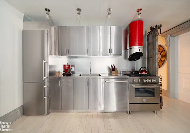 Listing Photo 5 - Condo for sale in building located at 40 Remsen St, New York City, NY 11201 - Unit #1