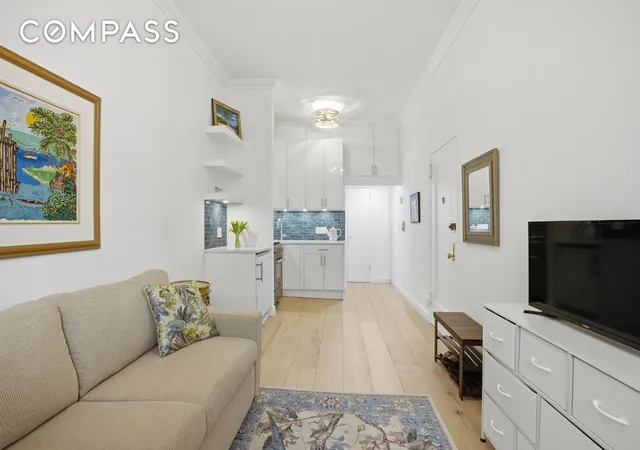 Photo 3 of Condo for sale at 20 Jane St #A, New York, NY 10014 | MLS# RLS20082110 | Listing updated on 2026-05-17