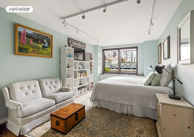 Listing Photo 5 - Condo for sale in building located at 531 Main St, New York City, NY 10044 - Unit #920