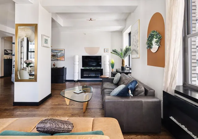 5th image of 20 Pine St #3102, New York City, NY 10005 | MLS# RLS20085654