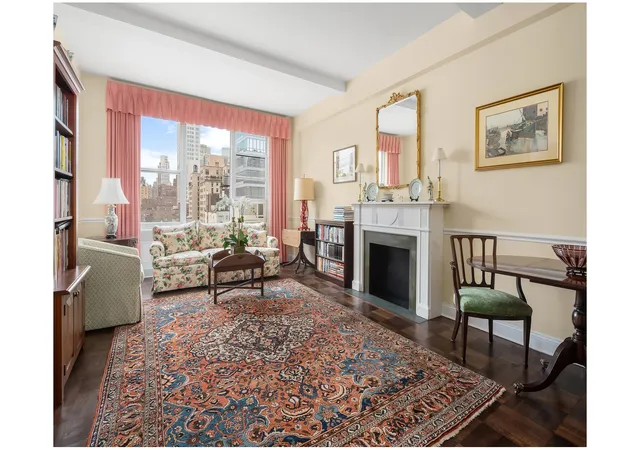 2nd image of 235 E 73Rd St, New York City, NY 10021