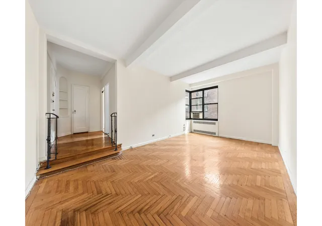 Photo 3 of Sale Pending at 72 Park Ter W #E67, New York, NY 10034 | MLS# RLS20085714 | Listing updated on 2026-05-11
