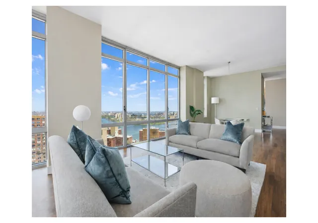 Listing Photo 1 - Condo for sale in building located at 333 E 91St St, New York, NY 10128 - Unit #30AB