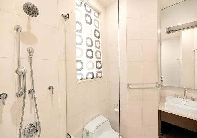 4th image of 525 Park Ave #10D, New York City, NY 10065 | MLS# RLS20085774