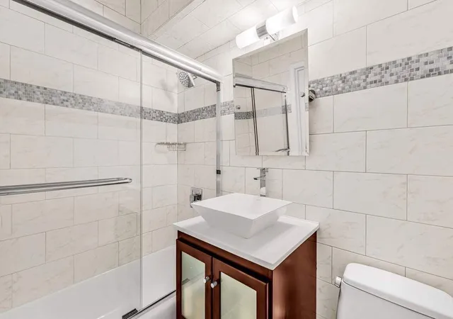 5th image of 220 E 67Th St #6J, New York City, NY 10065 | MLS# RLS20085802