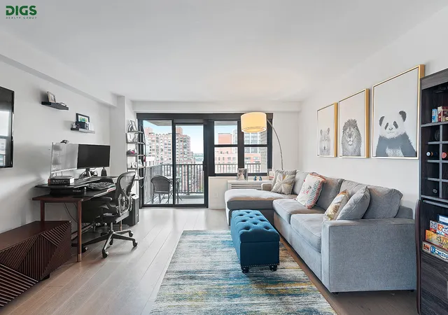 Homes for sale in New York City, NY | 175 W 95Th St #17C, New York City, NY 10025 | MLS# RLS20085890