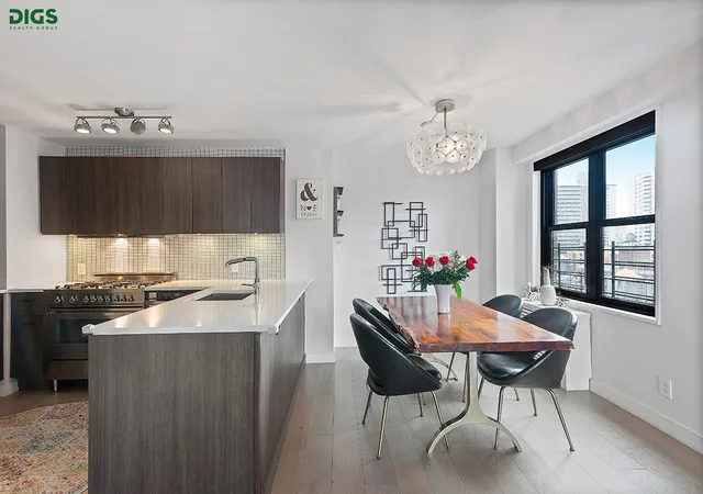 Homes for sale in New York City, NY | 175 W 95Th St #17C, New York City, NY 10025 | MLS# RLS20085890