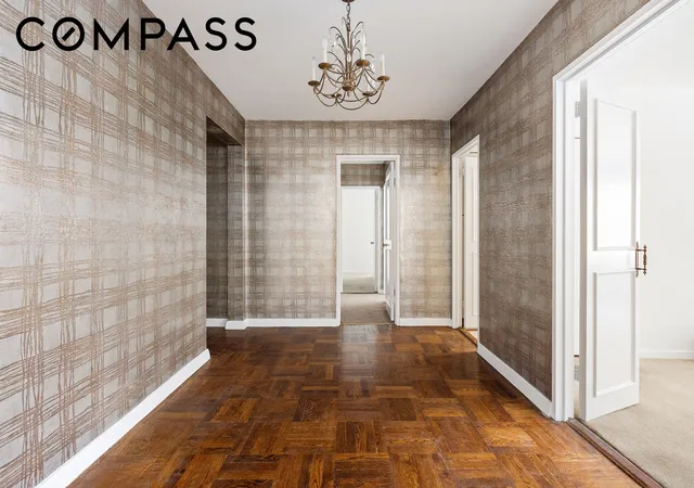Listing Photo 4 - Condo for sale in building located at 50 E 79Th St, New York City, NY 10075 - Unit #2D