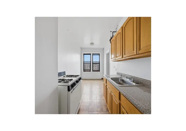 3rd image of 1715 Nelson Ave #5D, New York City, NY 10453 | MLS# RLS20085952