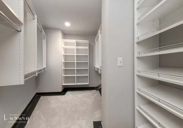 2nd image of 44 E 12Th St, New York, NY 10003